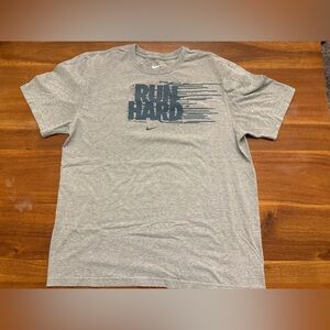 Nike Classic Fit Men's T-Shirt Gray XL